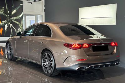 Mercedes Klasa E 220 d 4-Matic AMG