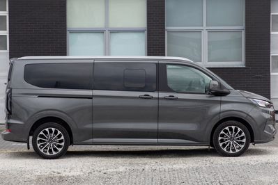 Ford Tourneo Custom 2.0 L2H1 Titanium