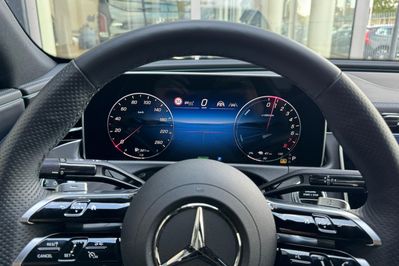 Mercedes Klasa E 300 e 4-Matic AMG