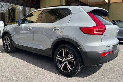 Volvo XC40 B3 Plus Dark