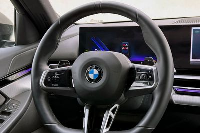 BMW Seria 5 520d xDrive M Sport