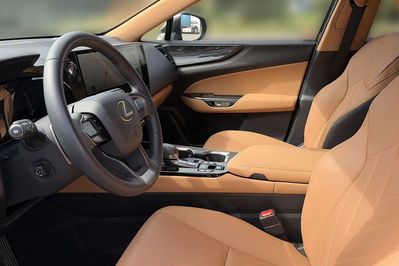 Lexus NX 450h+ Prestige AWD