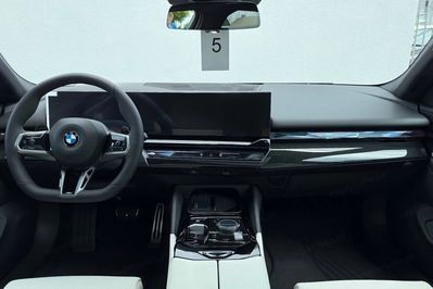 BMW Seria 5 520d xDrive M Sport