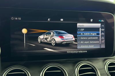 Mercedes Klasa E 200 4-Matic 9G-TRONIC