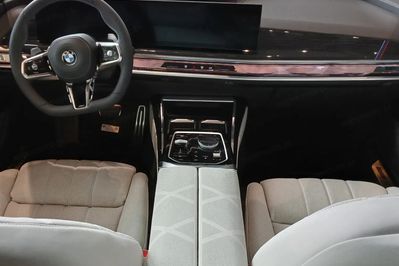 BMW Seria 7 740d xDrive