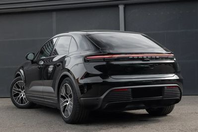 Porsche Macan 4