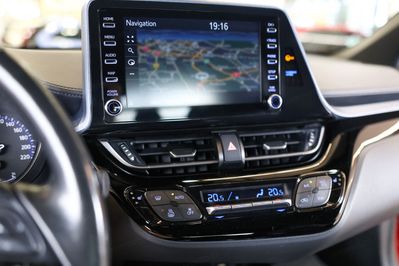 Toyota C-HR 2.0 Hybrid Selection