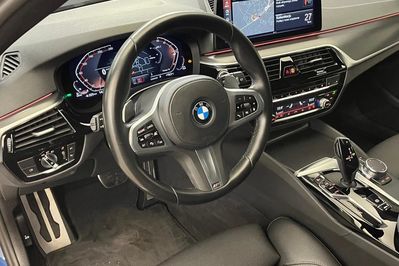 BMW Seria 5 530d xDrive mHEV aut