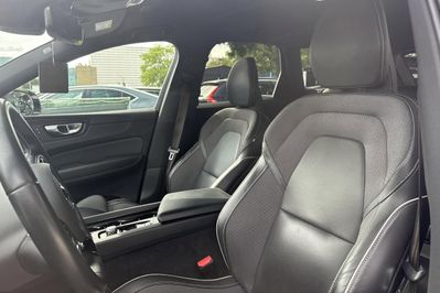 Volvo XC60 B5 B  R-Design AWD aut