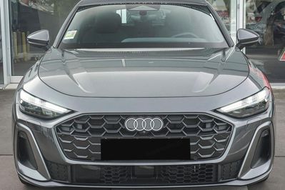 Audi A5 e-Hybrid quattro S line Avant