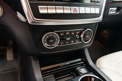 Mercedes ML 350 BlueTec 4-Matic