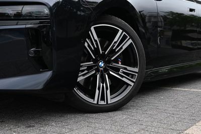 BMW Seria 7 740d xDrive M Sport