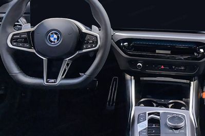 BMW Seria 3 330e M Sport
