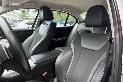 BMW Seria 3 320e PHEV