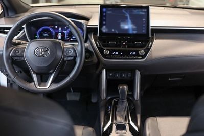 Toyota Corolla Cross 2.0 Hybrid Executive AWD