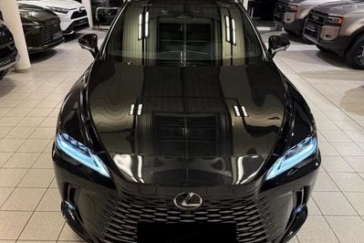 Lexus RX 450h+ Omotenashi 2.5 Hybrid Plug-in