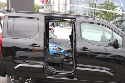 Fiat Qubo La Prima L1H1 AT