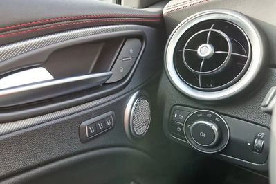 Alfa Romeo Stelvio 2.0 Turbo Tributo Italiano Q4