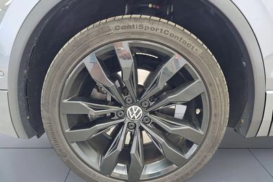 Volkswagen Tiguan 2.0 Tdi 4MOT r-Line Dsg