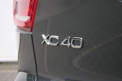 Volvo XC40 B3 Ultra Dark