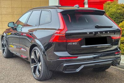 Volvo XC60 T6 Plug-In Hybrid AWD Ultra Dark