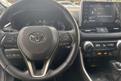 Toyota RAV4 Selection 2.5 Hybrid  4x4