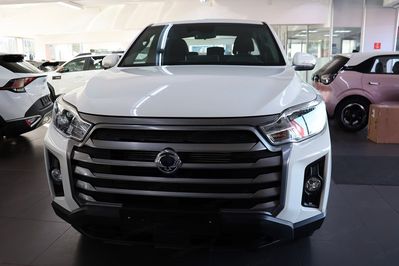 SsangYong Musso Grand 2.2 e-XDi Joy 4WD