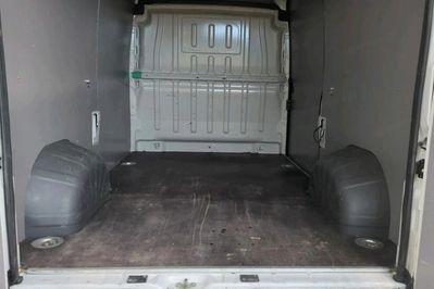 Peugeot Boxer 333 BlueHDi L2H2 Pro