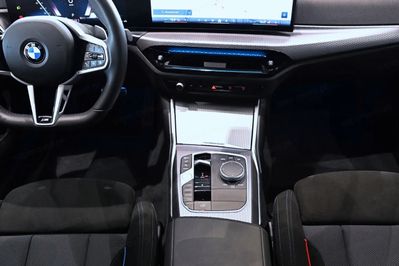 BMW Seria 3 320i xDrive M Sport aut