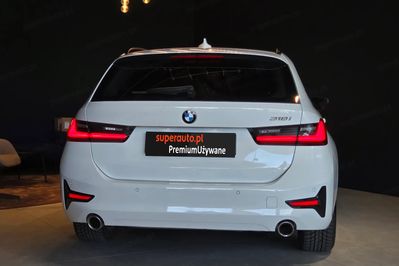 BMW Seria 3 318i Advantage aut