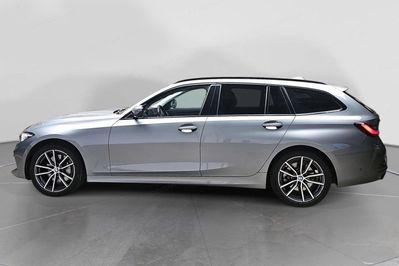 BMW Seria 3 330i xDrive sport-aut