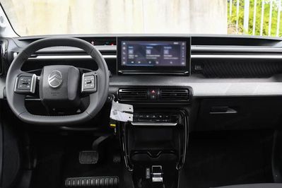 Citroen C3 Max 1.2 mHEV