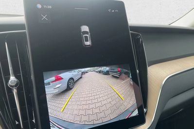 Volvo XC60 B5 B AWD Plus Bright