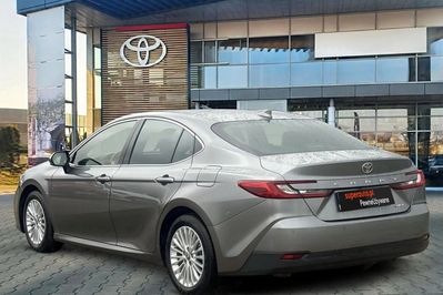 Toyota Camry 2.5 Hybrid Dynamic Force Comfort e-CVT