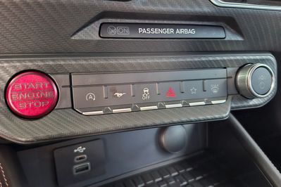 Ford Mustang GT Fastback aut 5.0 V8