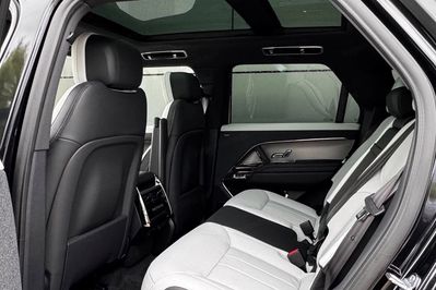 Land Rover Range Rover Sport D300 Dynamic SE