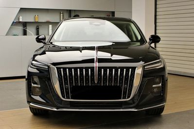 Hongqi H5 Deluxe 2.0T DSG