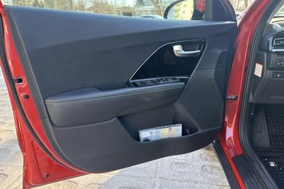 Kia Niro 1.6 GDI Plug-in Hybrid L Business Line