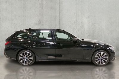 BMW Seria 3 Touring 320d Sport Line