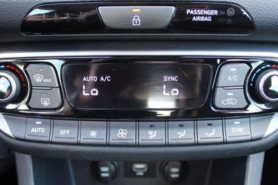 Hyundai i30 1.5 T-GDI Smart DCT