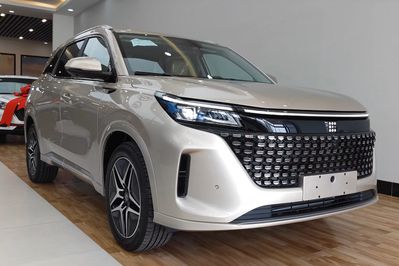 DFSK E5 Prestige 1.5  PHEV E-CVT
