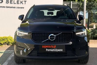 Volvo XC40 B4 Plus Dark