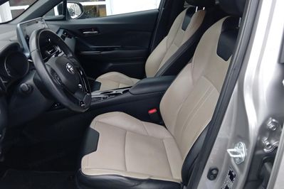 Toyota C-HR 2.0 Hybrid Selection