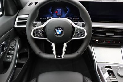 BMW Seria 3 320i xDrive M Sport