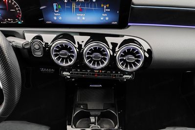 Mercedes CLA 250 e AMG Line