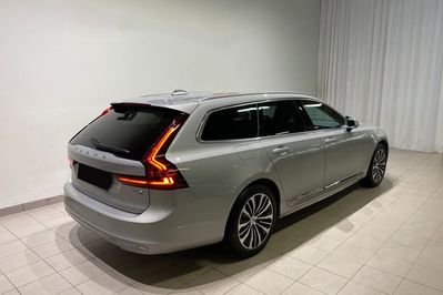 Volvo V90 T6 AWD Plug-In Hybrid Core