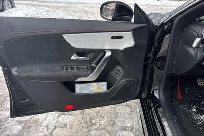 Mercedes CLA 250 e AMG Line 8G-DCT