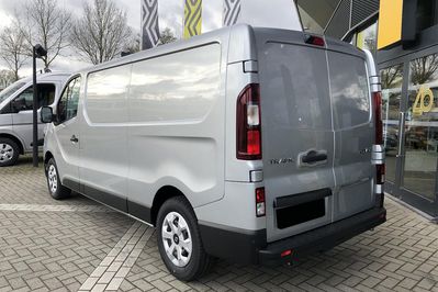 Renault Trafic L2H1 Extra AT9