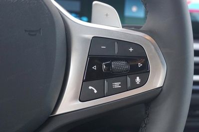BMW Seria 3 330e M Sport