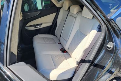 Lexus NX 450h+ Omotenashi AWD